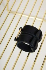 Menotte en cuir noir ALTERA Bracelet O-ring x Maison Dressage – Image 7
