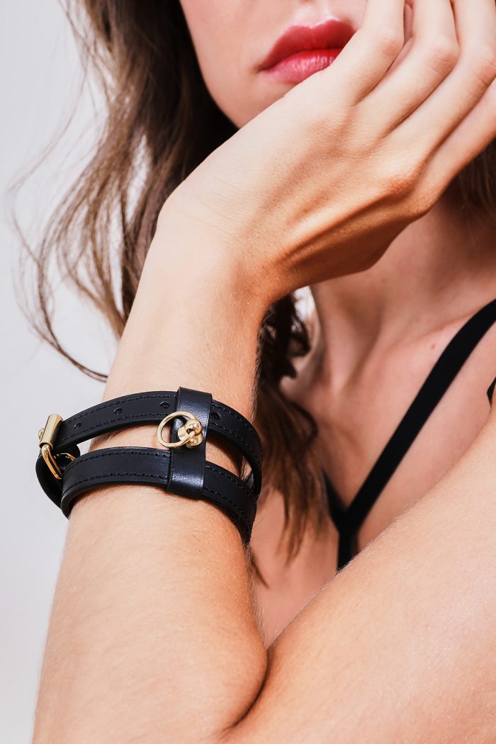 CHOKER BRACELET cuir noir & Passerby x Domestique 🇫🇷 – Image 1