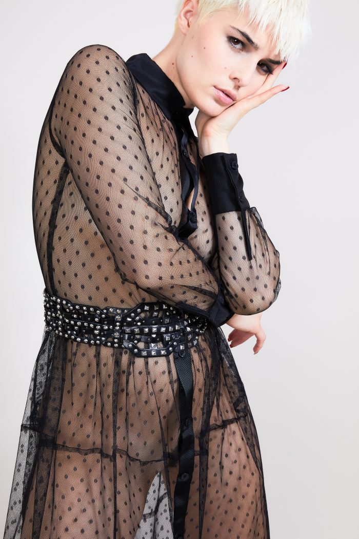 Robe noire en tulle transparent EMY – Image 3