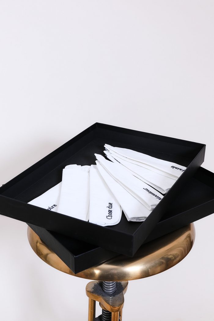Coffret de 7 Cols brodés LE SEMAINIER 🇫🇷 – Image 3