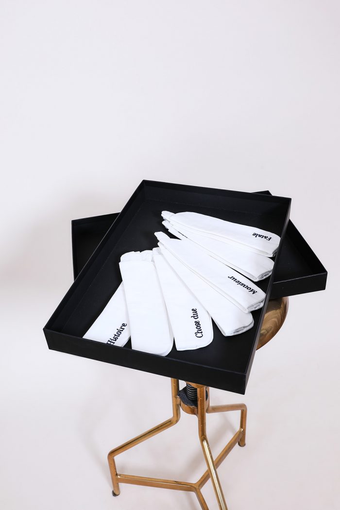Coffret de 7 Cols brodés LE SEMAINIER 🇫🇷 – Image 2