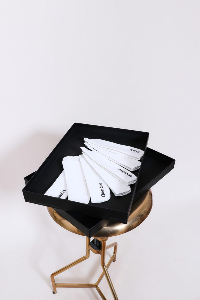 Coffret de 7 Cols brodés LE SEMAINIER 🇫🇷 – Image 4