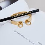 Crayon J'ATTENDS UN ORDRE