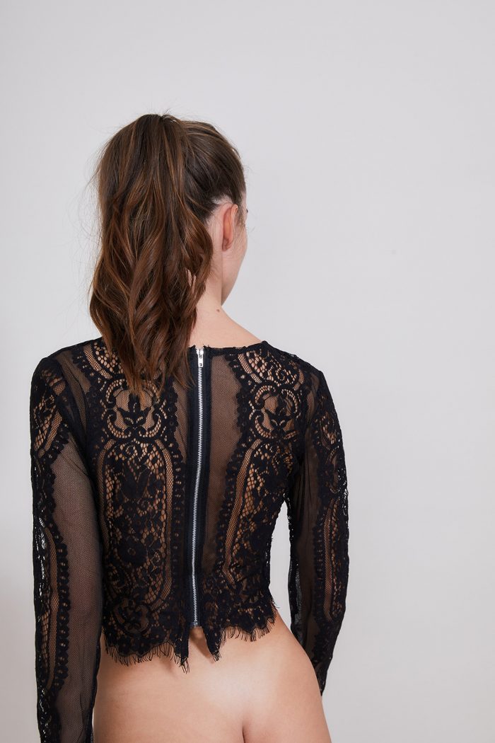 Top en dentelle noire L'ART ET LA MANIÈRE – Image 3
