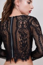 Top en dentelle noire L'ART ET LA MANIÈRE – Image 2