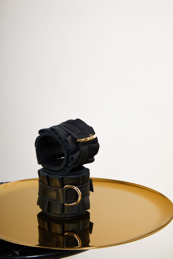 Menotte en cuir ROISSY D-Ring x Maison Dressage – Image 14