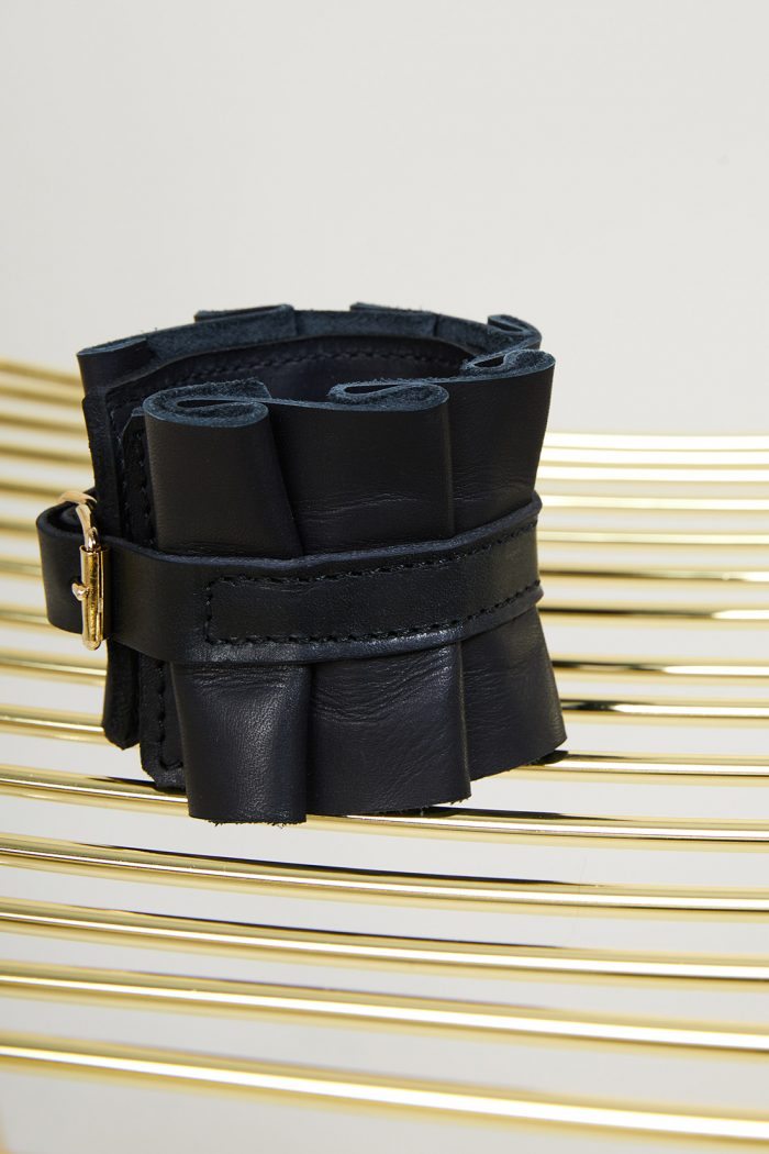 Menotte en cuir ROISSY D-Ring x Maison Dressage – Image 8