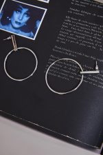 Boucles d'oreille METS TES ANNEAUX – Image 2