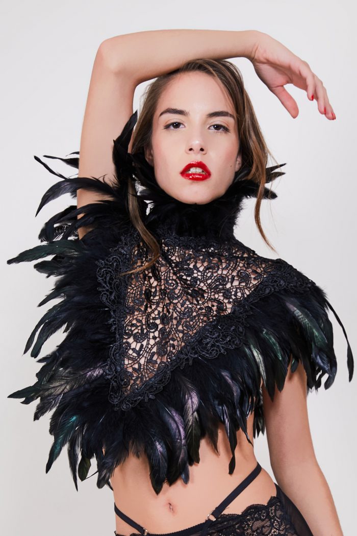 Crop Top UNTITLED Black x Mondin – Image 10