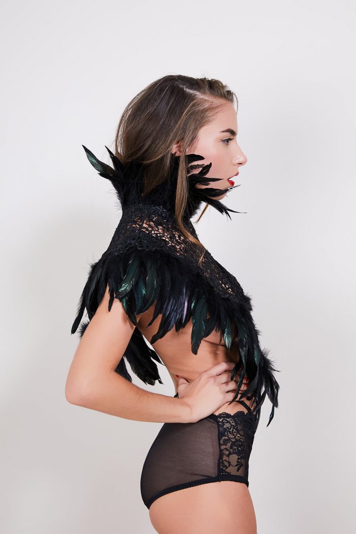 Crop Top UNTITLED Black x Mondin – Image 6