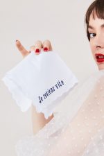 Mouchoir brodé en coton JE REVIENS VITE 🇫🇷 – Image 4