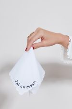 Mouchoir brodé en coton J'AI UN COEUR 🇫🇷 – Image 2
