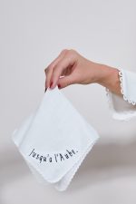 Mouchoir brodé en coton JUSQU' A L'AUBE 🇫🇷 – Image 2