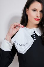 Mouchoir brodé en mousseline NE M'OUBLIE PAS 🇫🇷 – Image 2