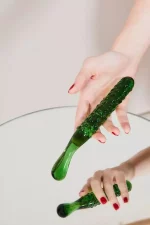 Dildo en verre Cornichon PRENDS TES VITAMINES – Image 2