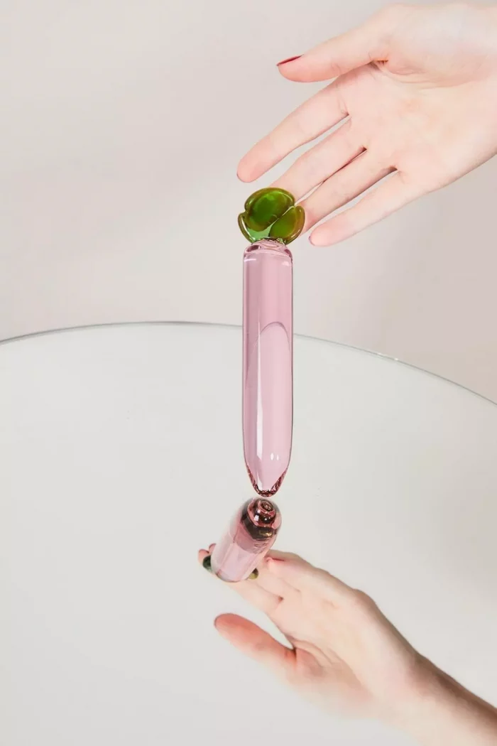 Dildo en verre Radis PRENDS TES VITAMINES – Image 3