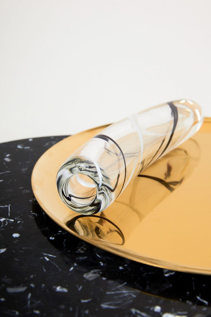 Vase Dildo en verre soufflé à la main LA DISCIPLINE x Thomas Ségaud 🇫🇷 – Image 6