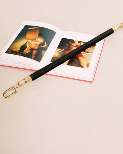 Barre d'Ecartement FETISH SLUT Ⓥegan x LIEBE