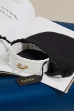 Collier de soumission en cuir blanc OVER YOU x Abara – Image 2