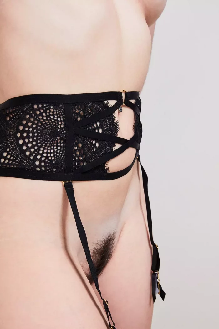 Porte-Jarretelles MADAME REVE x Atelier Amour – Image 2