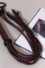 Flogger Cat'O Nine en cuir SLAVE'S BEAUTY x Liebe – Image 2