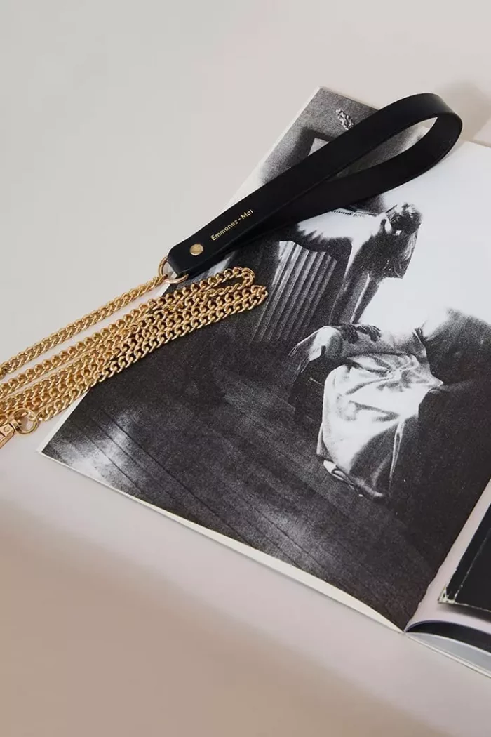 Laisse en cuir gravée EMMENEZ-MOI, 24k 🇫🇷 – Image 4