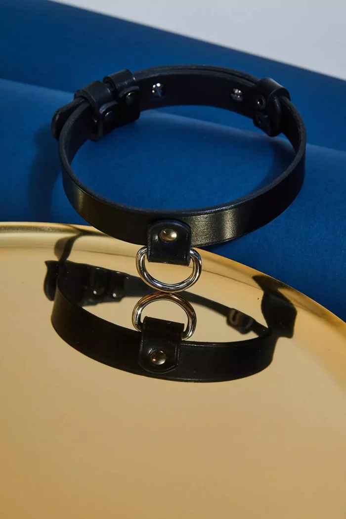 Collier de soumission en cuir Noir L'AVERTISSEMENT x L'Anguille Paris 🇫🇷 – Image 8