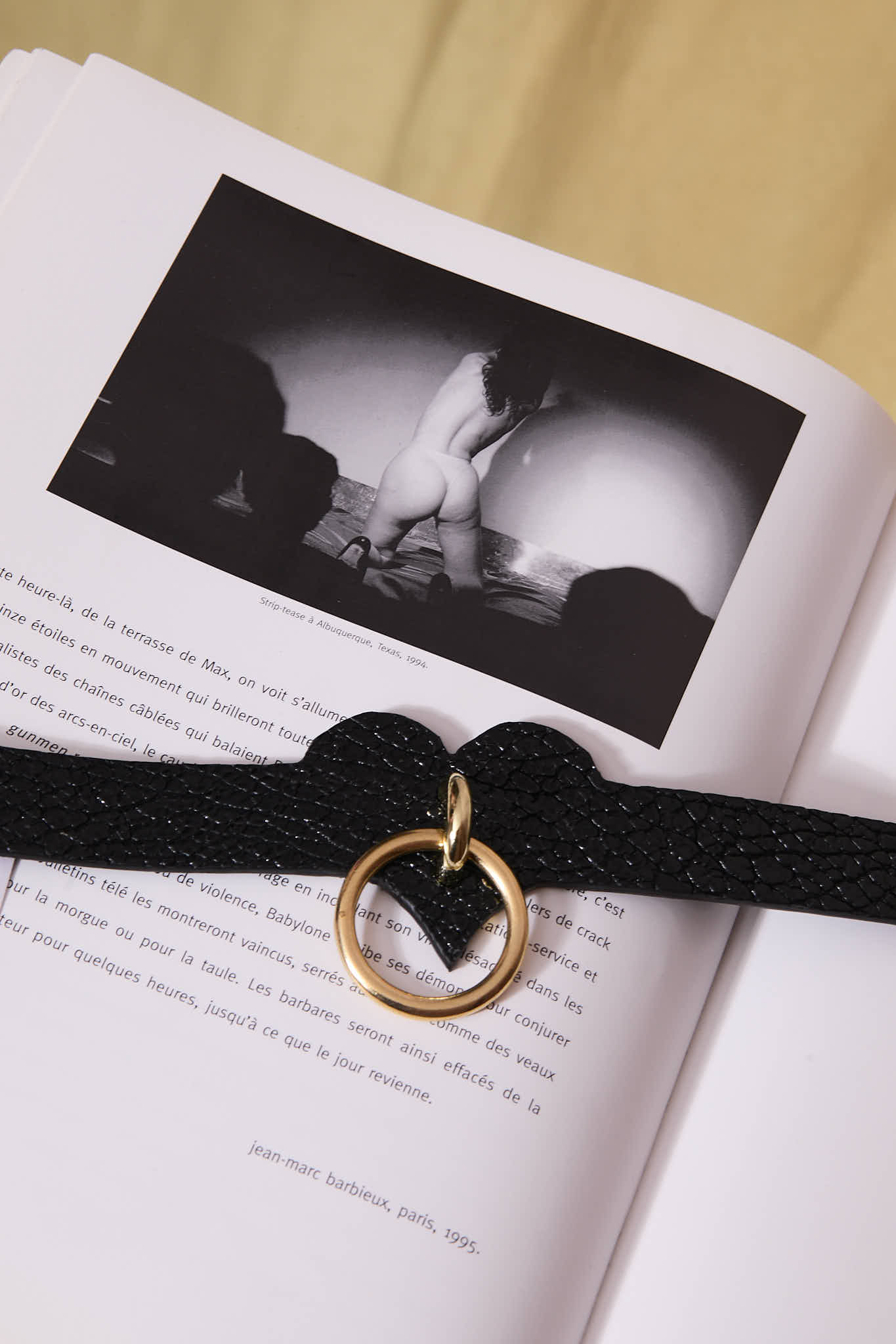 choker en forme de coeur chez Vous Monsieur