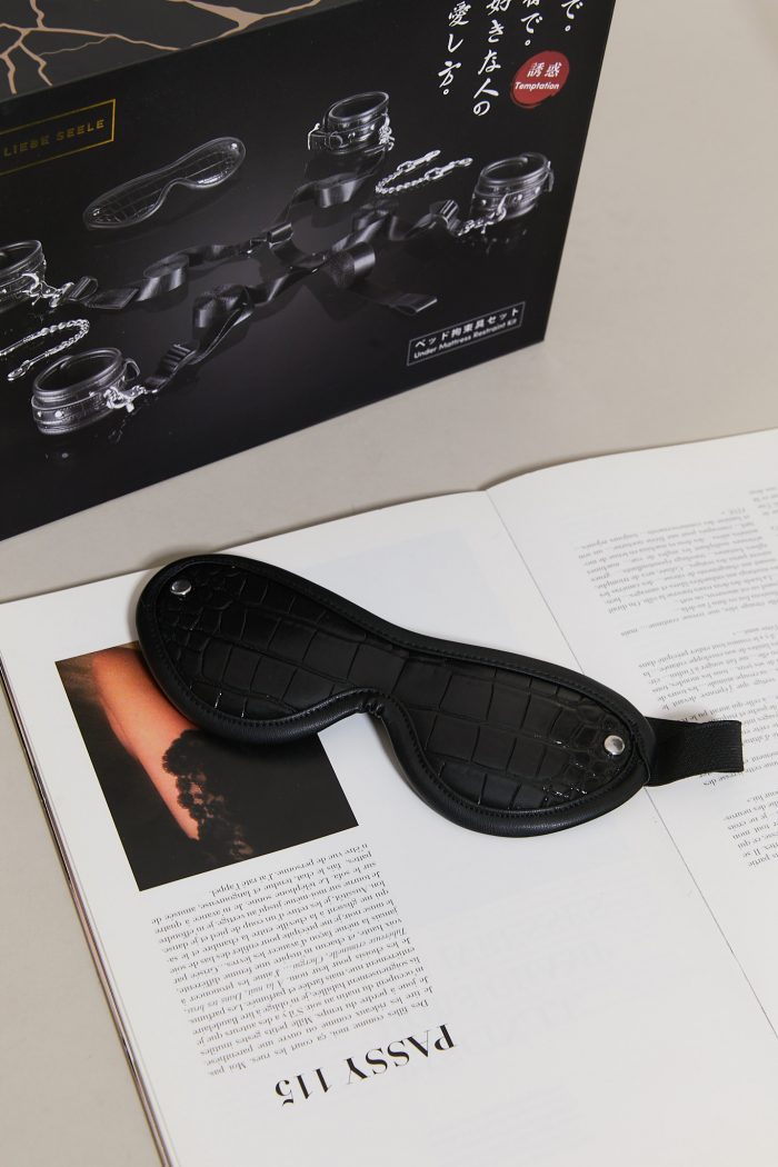 Box BDSM Débutant Kit de retenue Matelas TEMPTATION UNDERBED x Liebe – Image 3