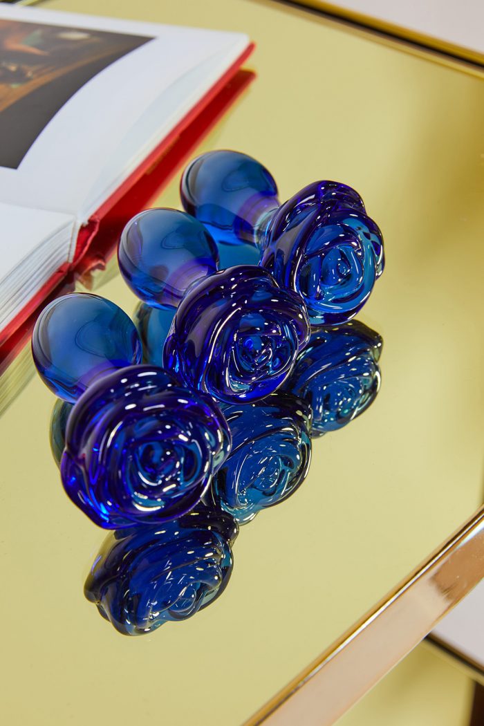 Plug Anal BLUE ROSES – Image 1