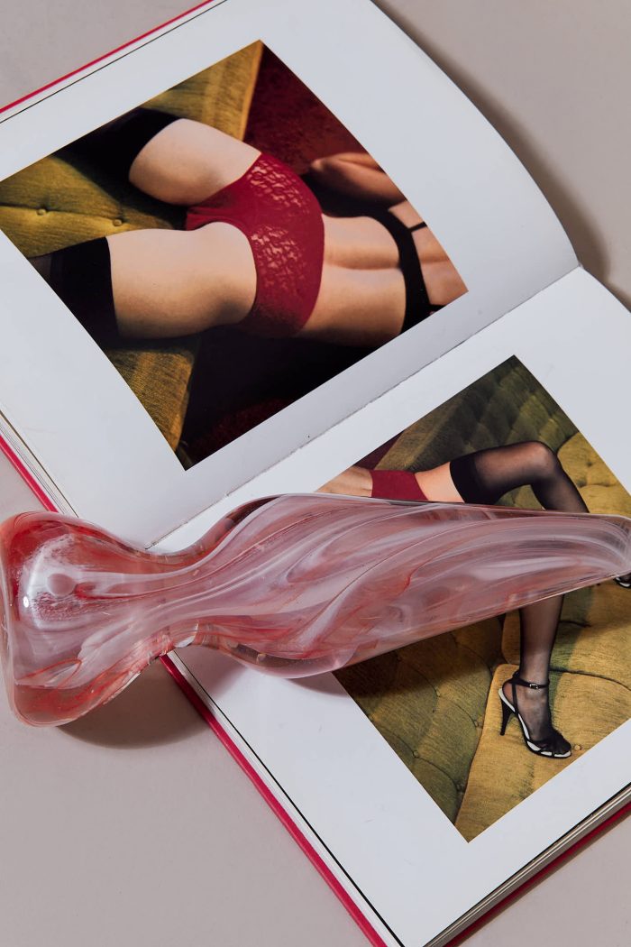 Toy en verre soufflé à la main CHÉRIE BLUSH x XXAW 🇫🇷 – Image 6