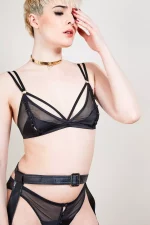 Triangle Ouvert DOUCE INSOMNIE x Atelier Amour
