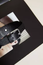 Bracelet Menotte en cuir DEVOZIONE x Fatima – Image 2