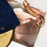 Dildo en verre irrisé FLEUR DE PAN