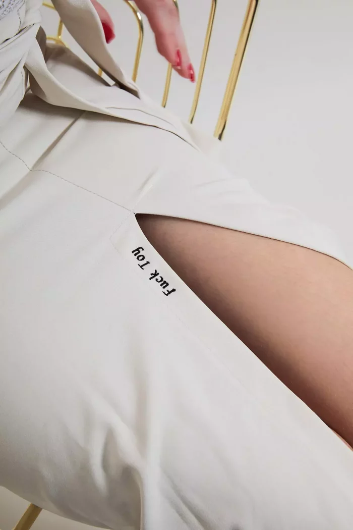 Jupe crayon Madame brodée FUCKTOY 🇫🇷 – Image 2