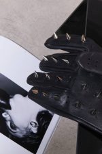 gants vampire BDSM a pics