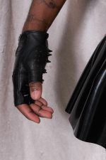 gants vampire BDSM a pics