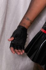 gants vampire BDSM a pics