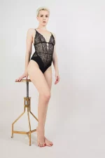 Body Noir en dentelle CANTIQUE DES CANTIQUES – Image 3