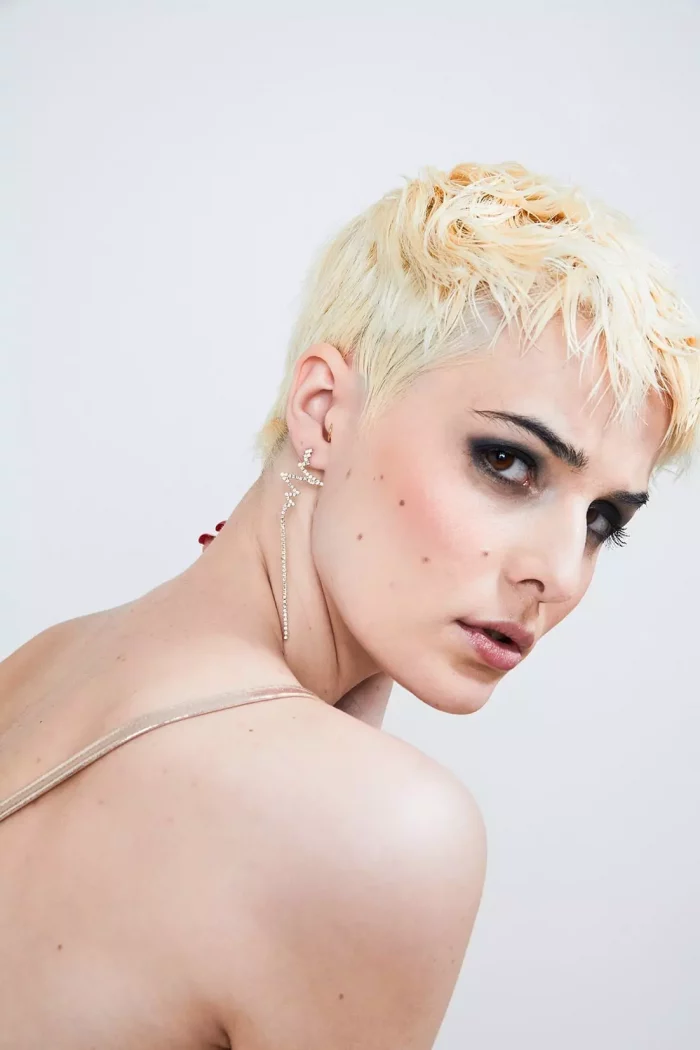 Boucles d'oreille Asymetriques LA CHAMADE Strass – Image 2