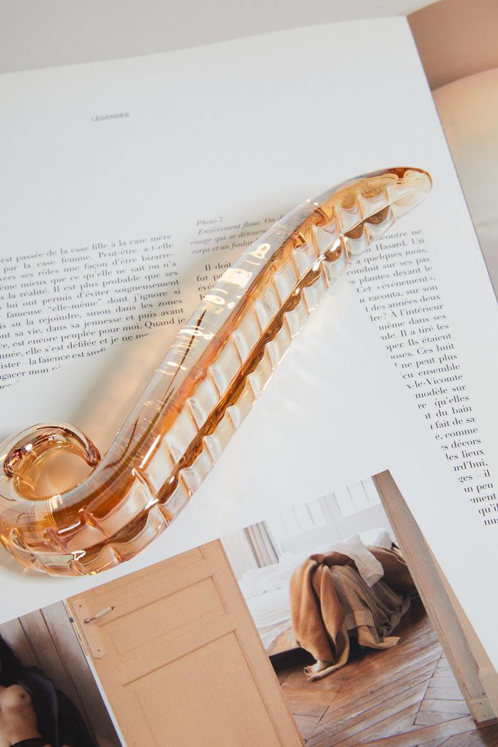 Dildo en verre doré LICK IT – Image 2