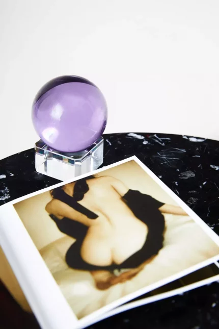 Gape-ball Purple, Boule de training anal LIRE L'AVENIR DANS TON CUL