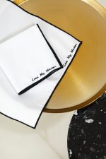 Mouchoir brodé en coton LOVE MY MASTER Fil Noir 🇫🇷 – Image 2