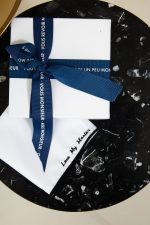 Mouchoir brodé en coton LOVE MY MASTER Fil Noir 🇫🇷 – Image 3