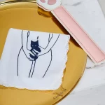 Mouchoir brodé PETIT ANIMAL x Thi.Dee 🇫🇷