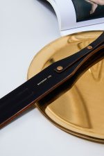 Paddle en cuir noir OUI MONSIEUR, 24k 🇫🇷 – Image 8