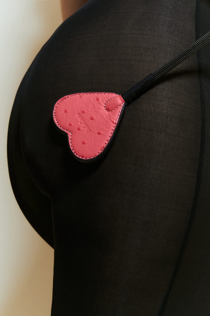 Cravache PINKPARADISE x Liebe – Image 1