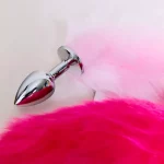 Plug S I WANNA BE YOUR CAT