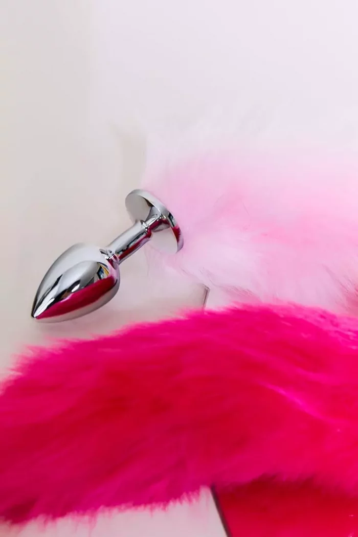 Plug S I WANNA BE YOUR CAT – Image 1
