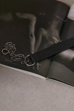 Collier Vampire en cuir de galuchat